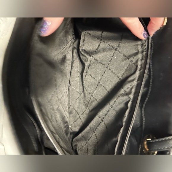 Michael Kors Black Gold Tote Handbag Women’s Purse Leather Walsh Mk Zipper - Picture 14 of 15